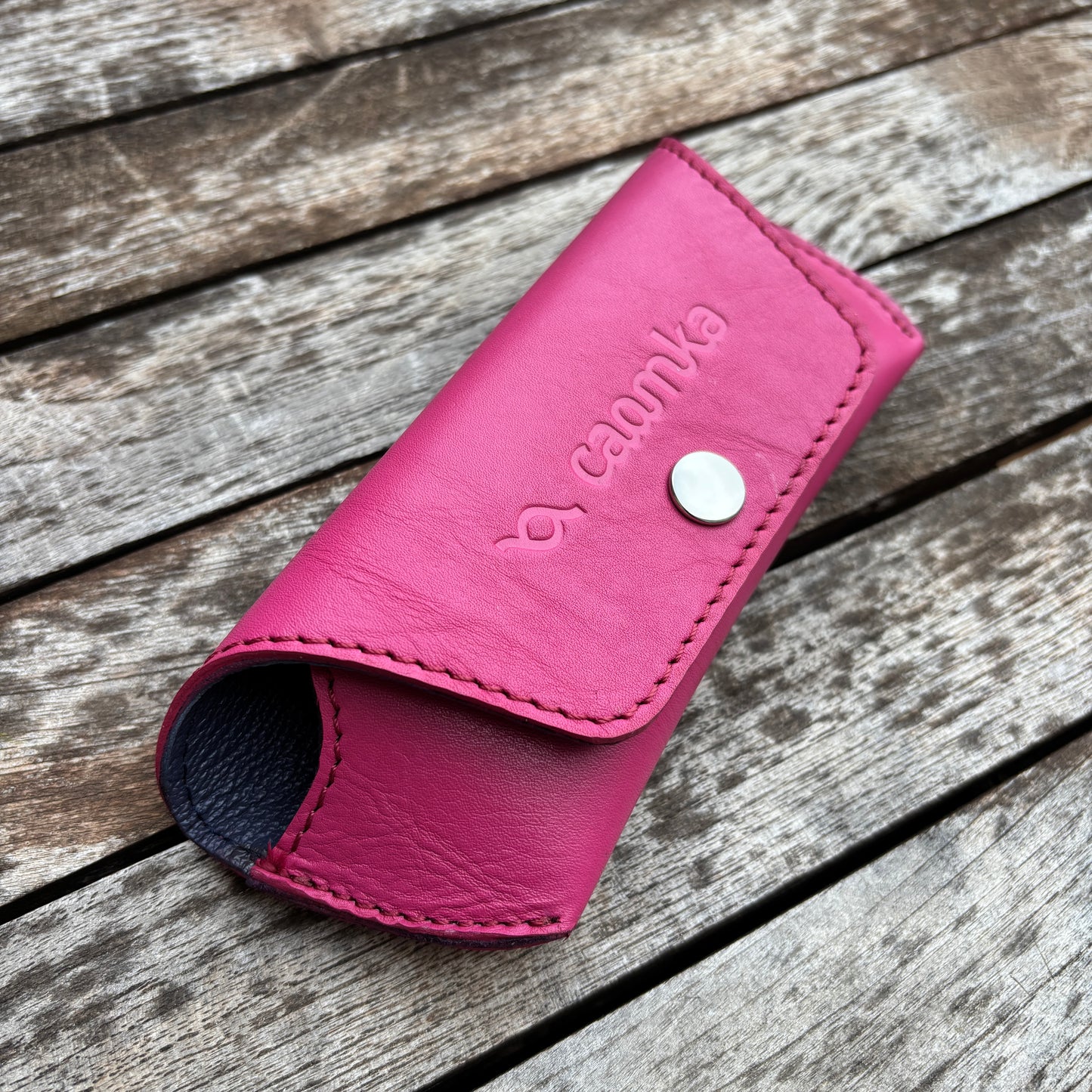 Estuche para gafas 100% de piel en color: "Fucsia" · Pieza exclusiva núm. 18582