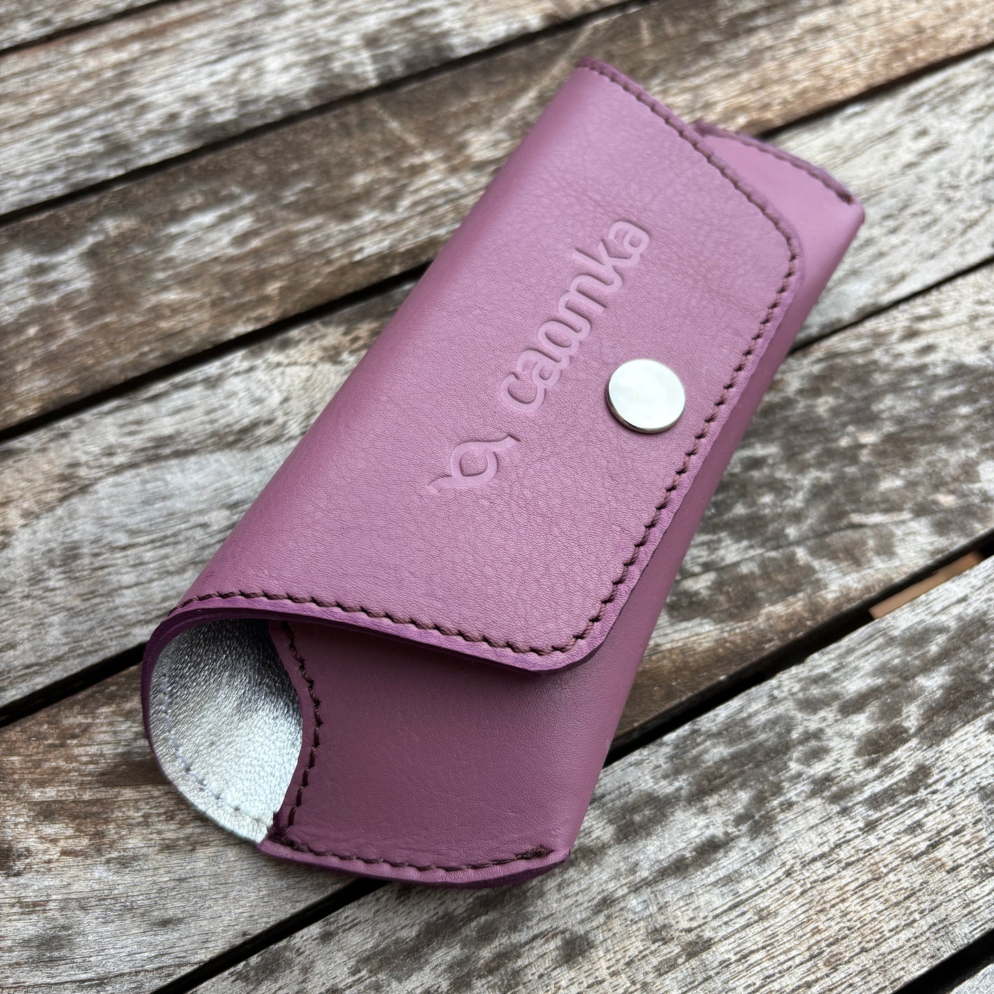 Estuche para gafas 100% de piel en color: "Malva" · Pieza exclusiva núm. 18580