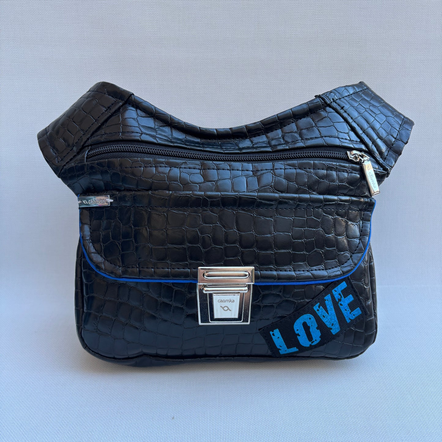 Riñonera "Special Black Love" + Bolsillo trasero · Polipiel · Pieza Única Núm. 17268