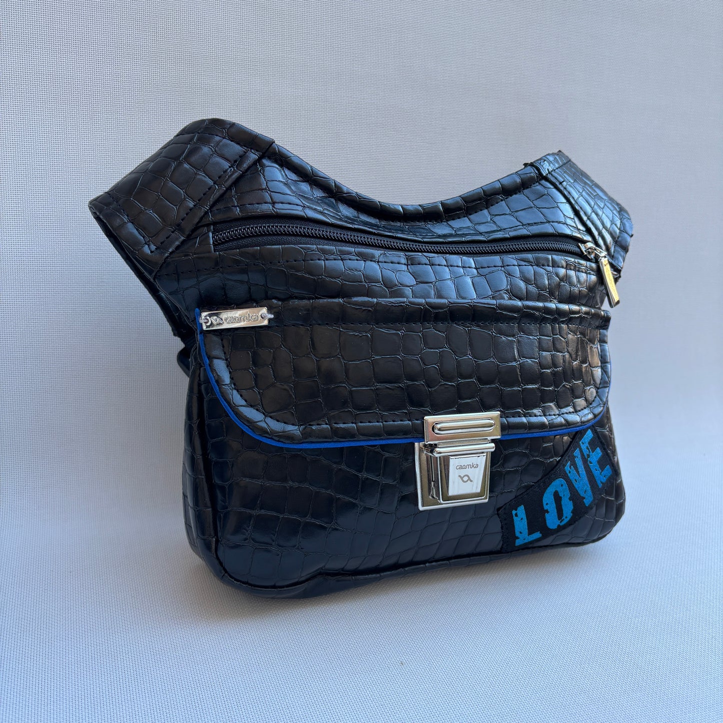 Riñonera "Special Black Love" + Bolsillo trasero · Polipiel · Pieza Única Núm. 17268