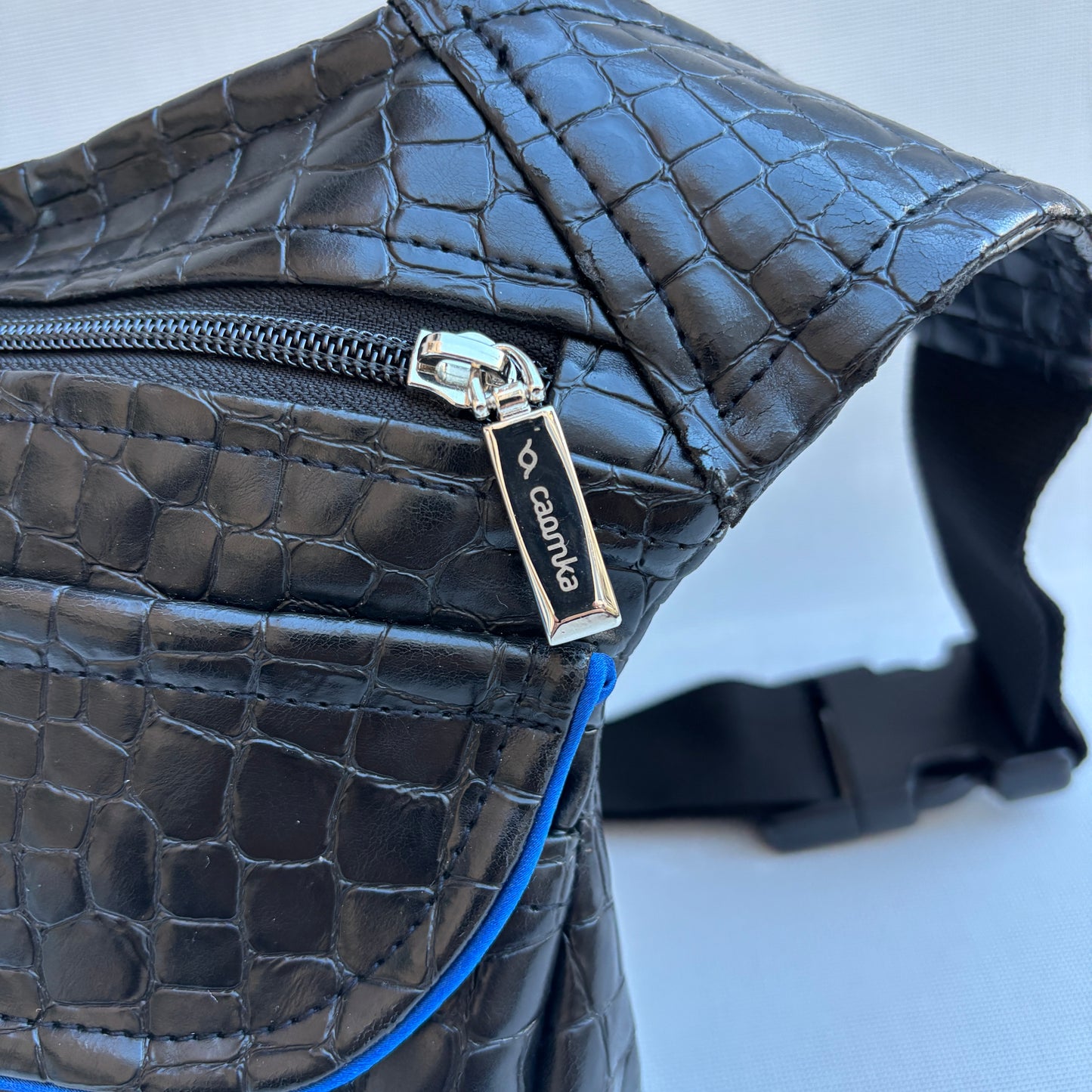 Riñonera "Special Black Love" + Bolsillo trasero · Polipiel · Pieza Única Núm. 17268