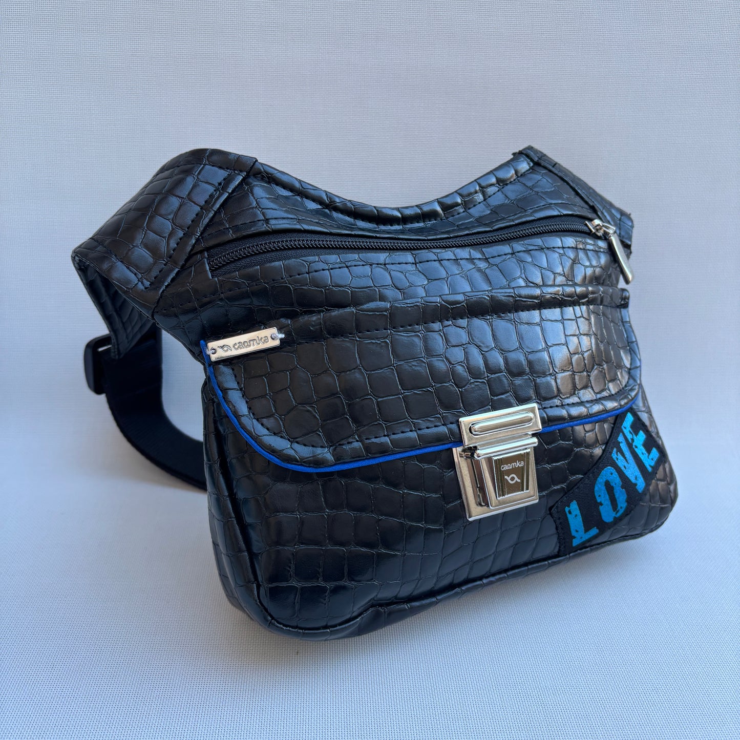 Riñonera "Special Black Love" + Bolsillo trasero · Polipiel · Pieza Única Núm. 17268