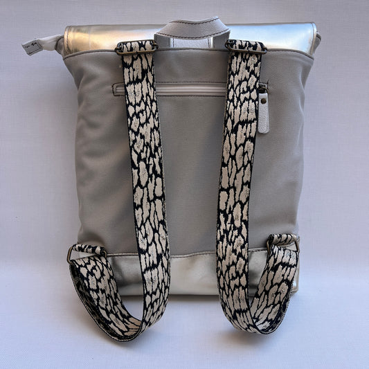 Mochila Top Caomka · Tejido natural de cáñamo · Pieza Única 15472