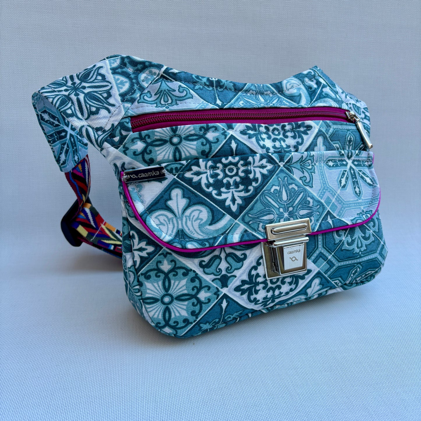 Riñonera "Art Noveau Top" · Impermeable · Pieza Única Núm. 17143