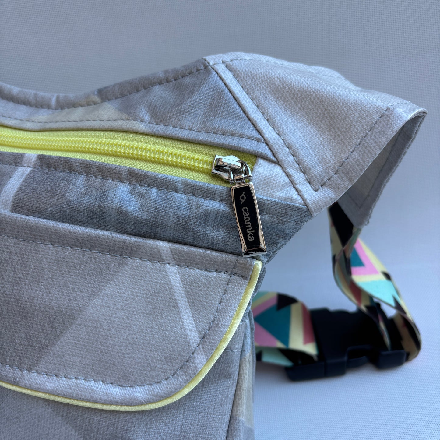 Riñonera "Special Springproof" + Bolsillo trasero · Impermeable · Pieza Única Núm. 17250