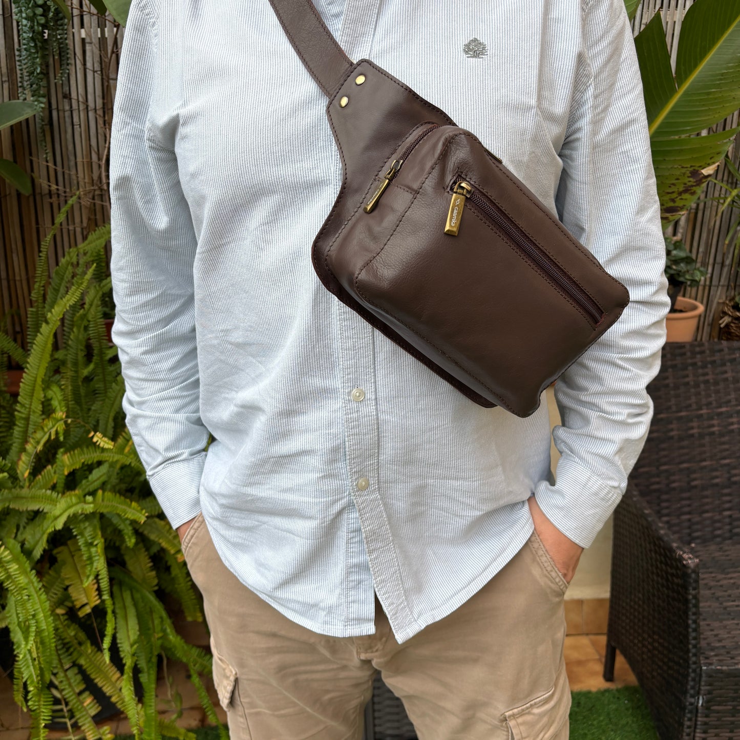 Riñonera Alfredo · Piel en color Marrón · Edición limitada · Pieza Exclusiva Núm. 18621