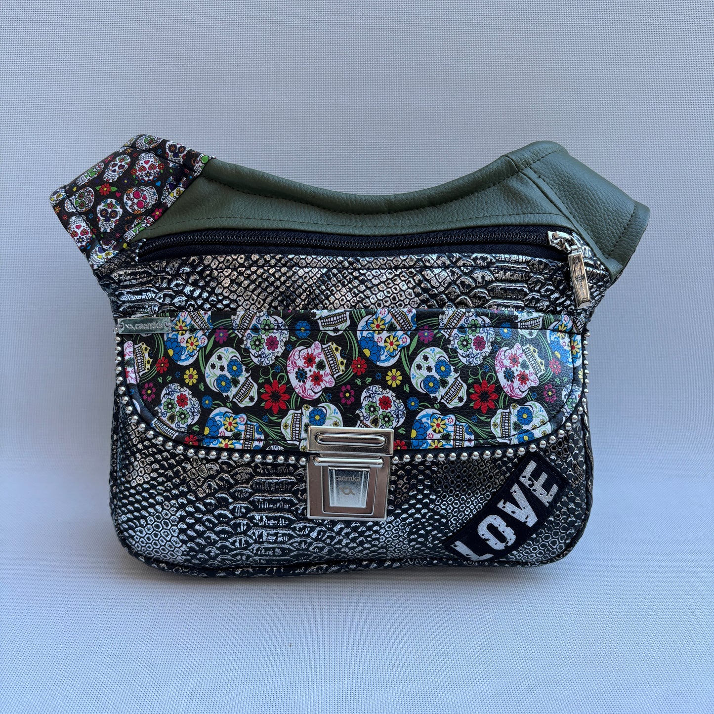 Riñonera "Special Skulls Love Top" + Bolsillo trasero · Polipiel · Pieza Única Núm. 17213