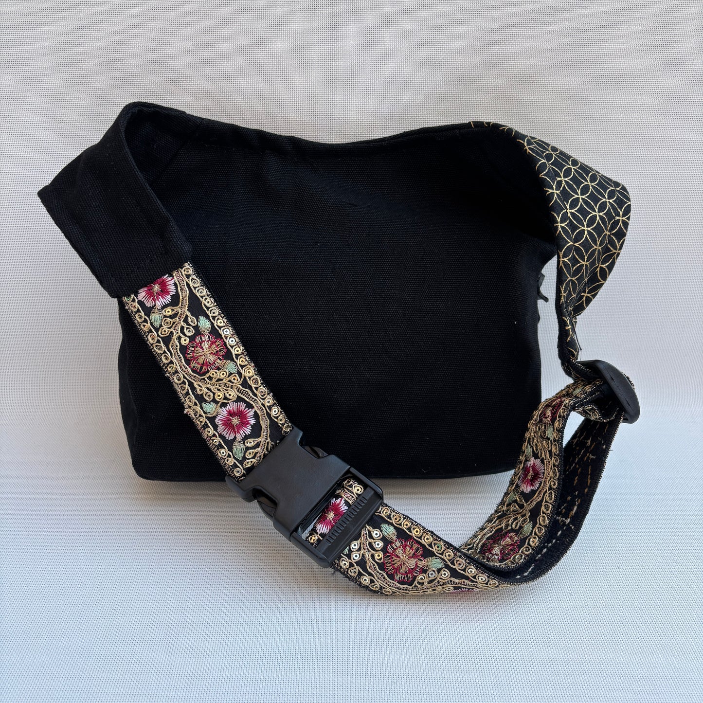 Luxury Top Caomka Geometric · Pieza Única Núm. 16378
