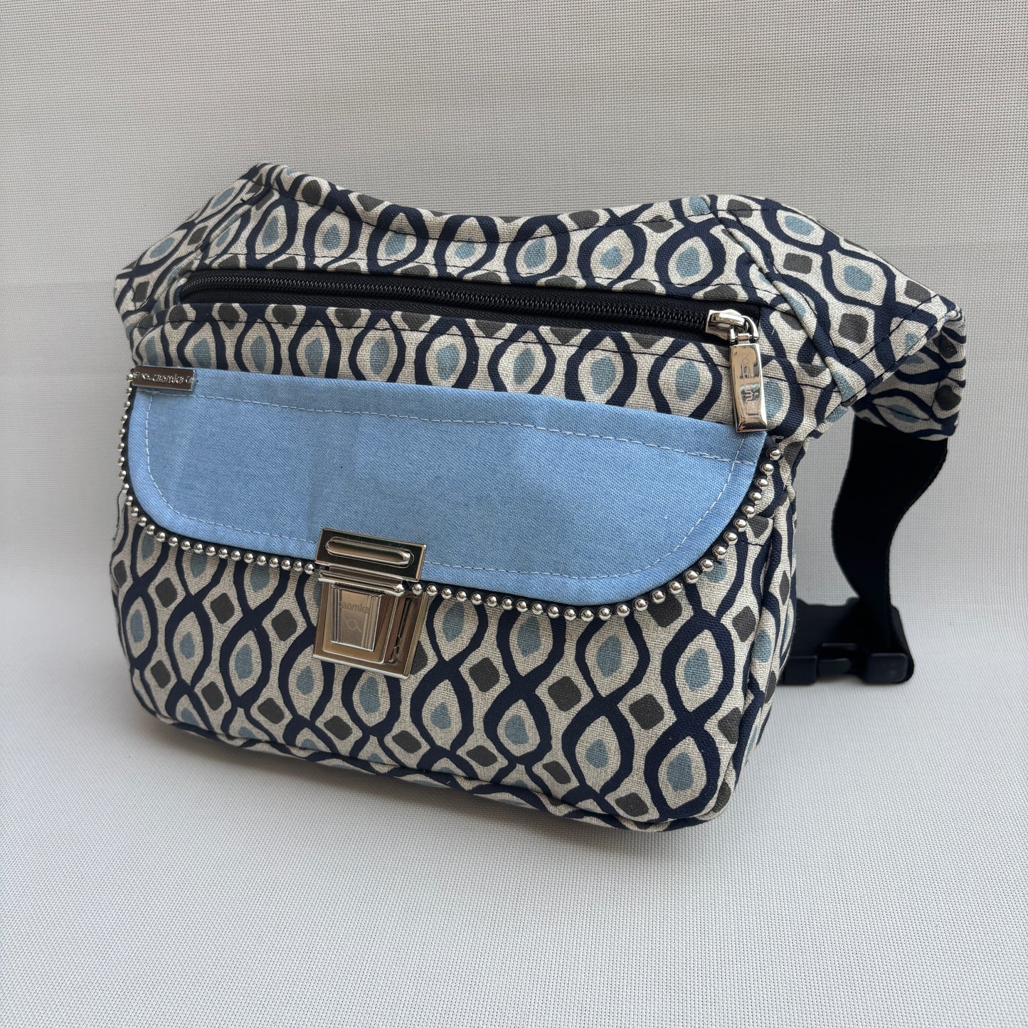 Riñonera "Square Vintage" · Pieza Única Núm. 18043