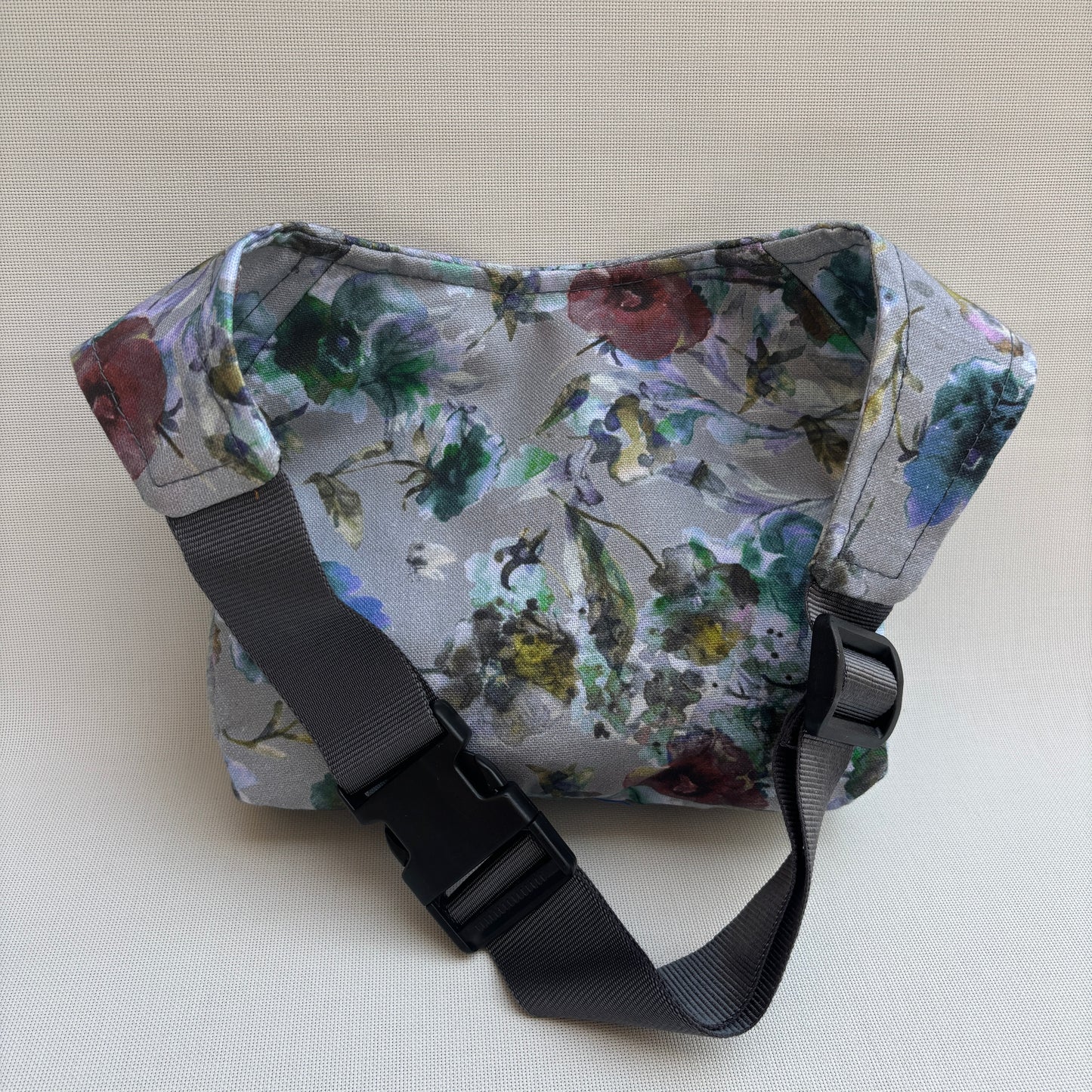 Riñonera "Soft Garden" · Pieza Única Núm. 18120