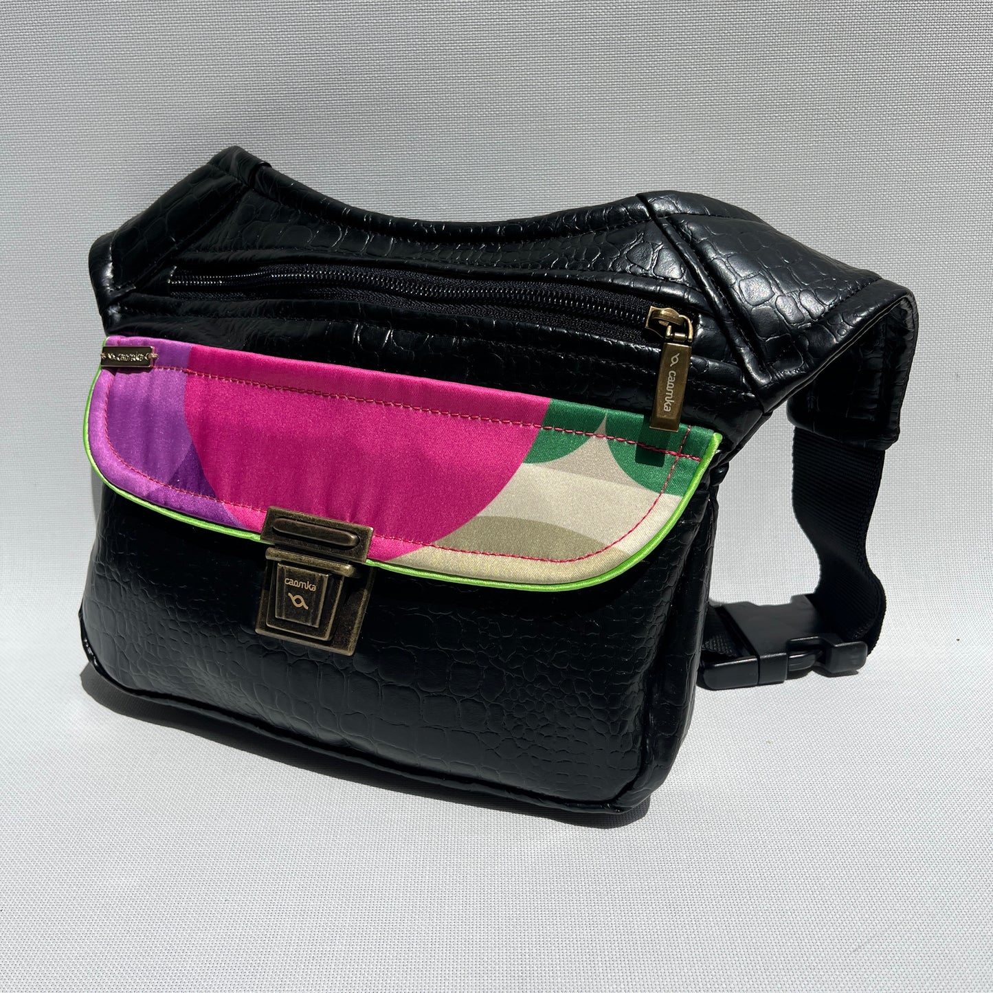 Special Black Elegant Leatherette Exclusive Piece No. 13394