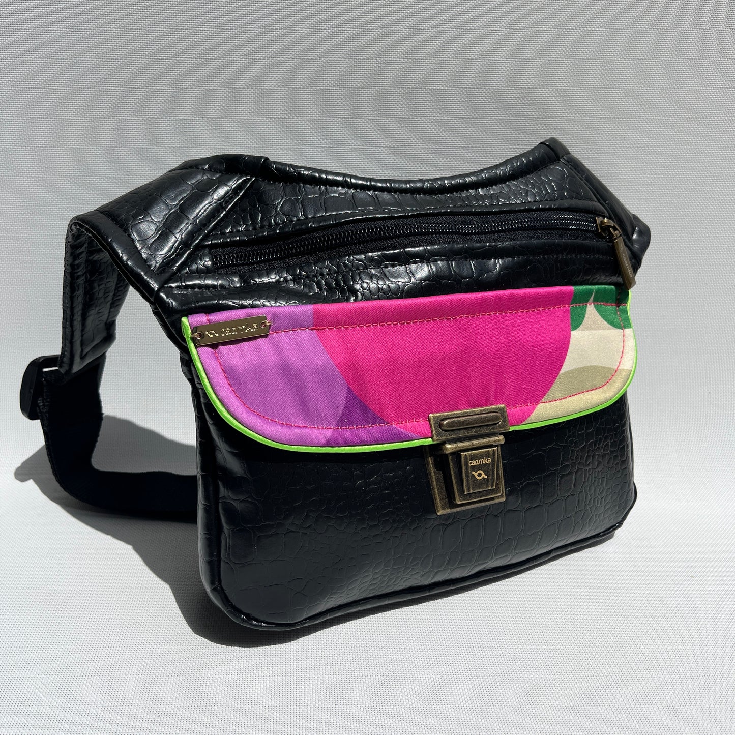 Special Black Elegant Leatherette Exclusive Piece No. 13394
