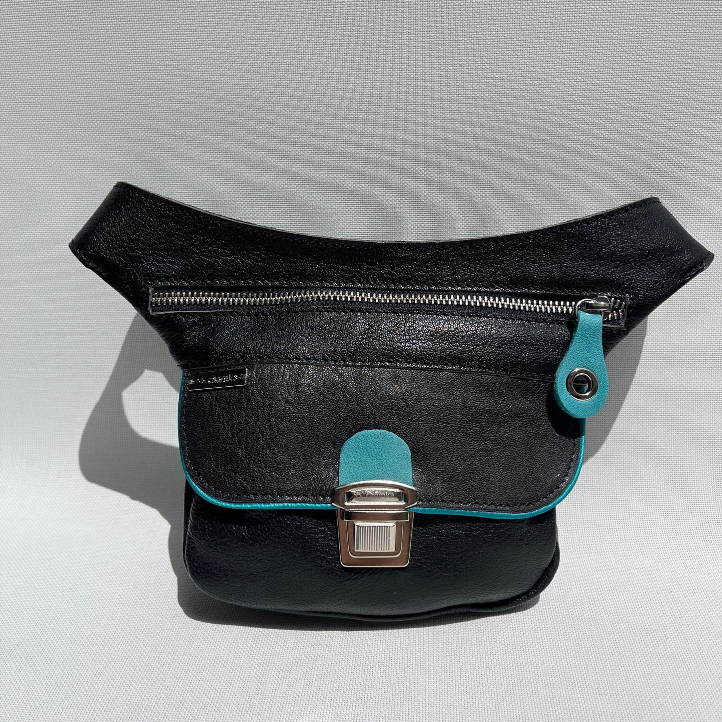 Mini Special Black & Silver · Piel natural BioCuir® · Pieza Exclusiva Núm. 13881