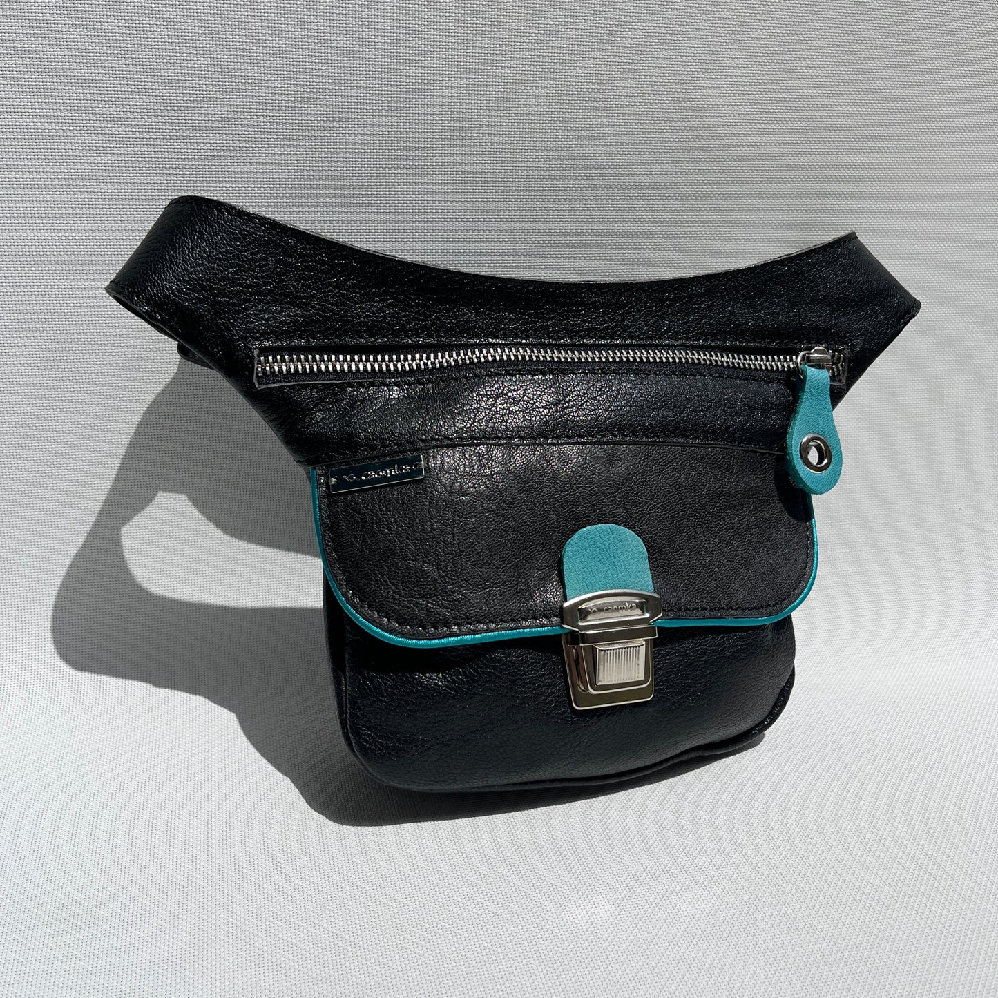 Mini Special Black & Silver · Piel natural BioCuir® · Pieza Exclusiva Núm. 13881