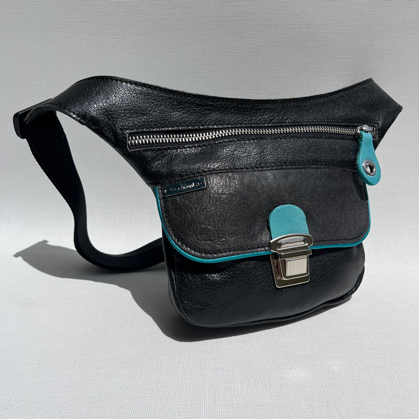 Mini Special Black & Silver · Piel natural BioCuir® · Pieza Exclusiva Núm. 13881