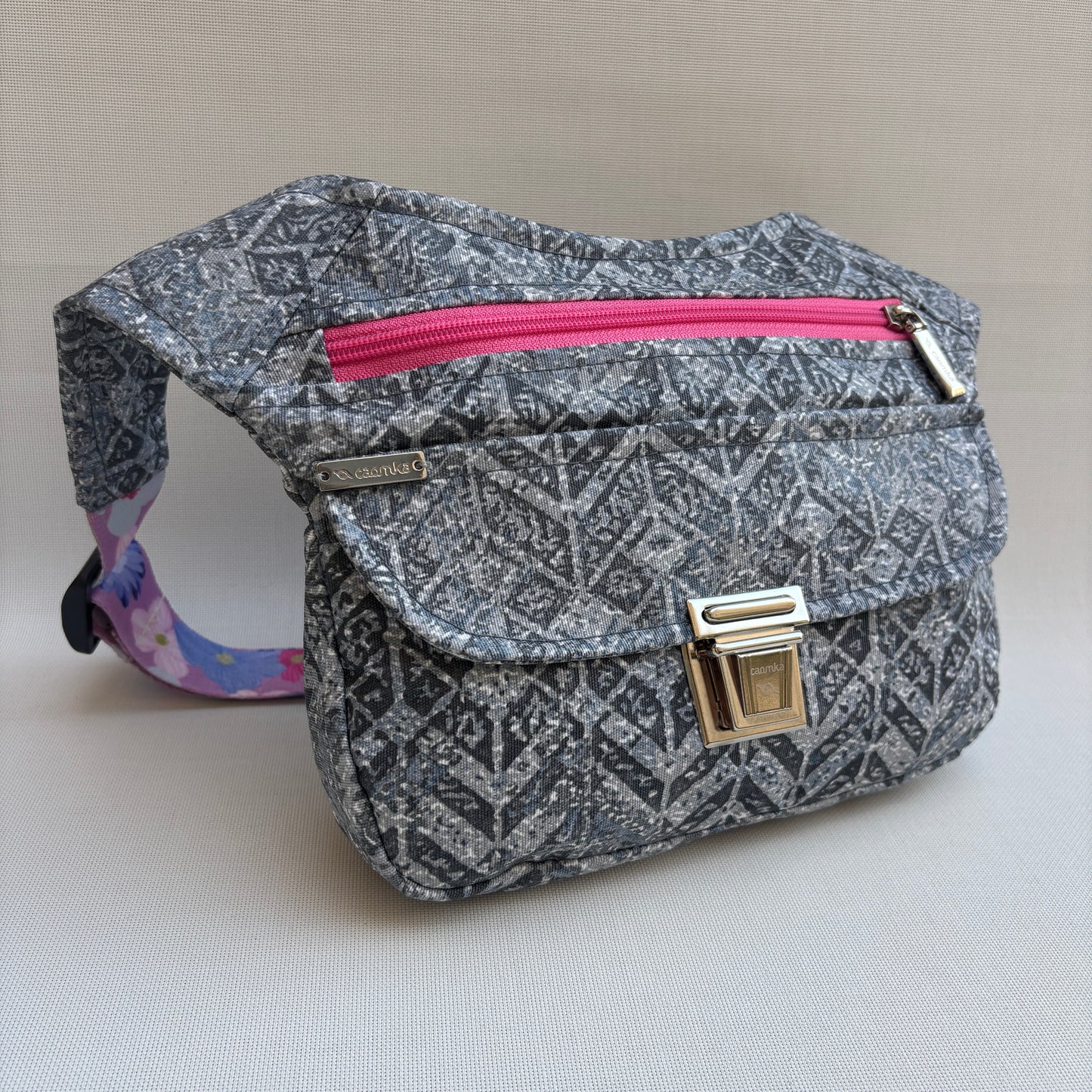 Riñonera "Special Geometric Top" · Impermeable · Pieza Única Núm. 17950