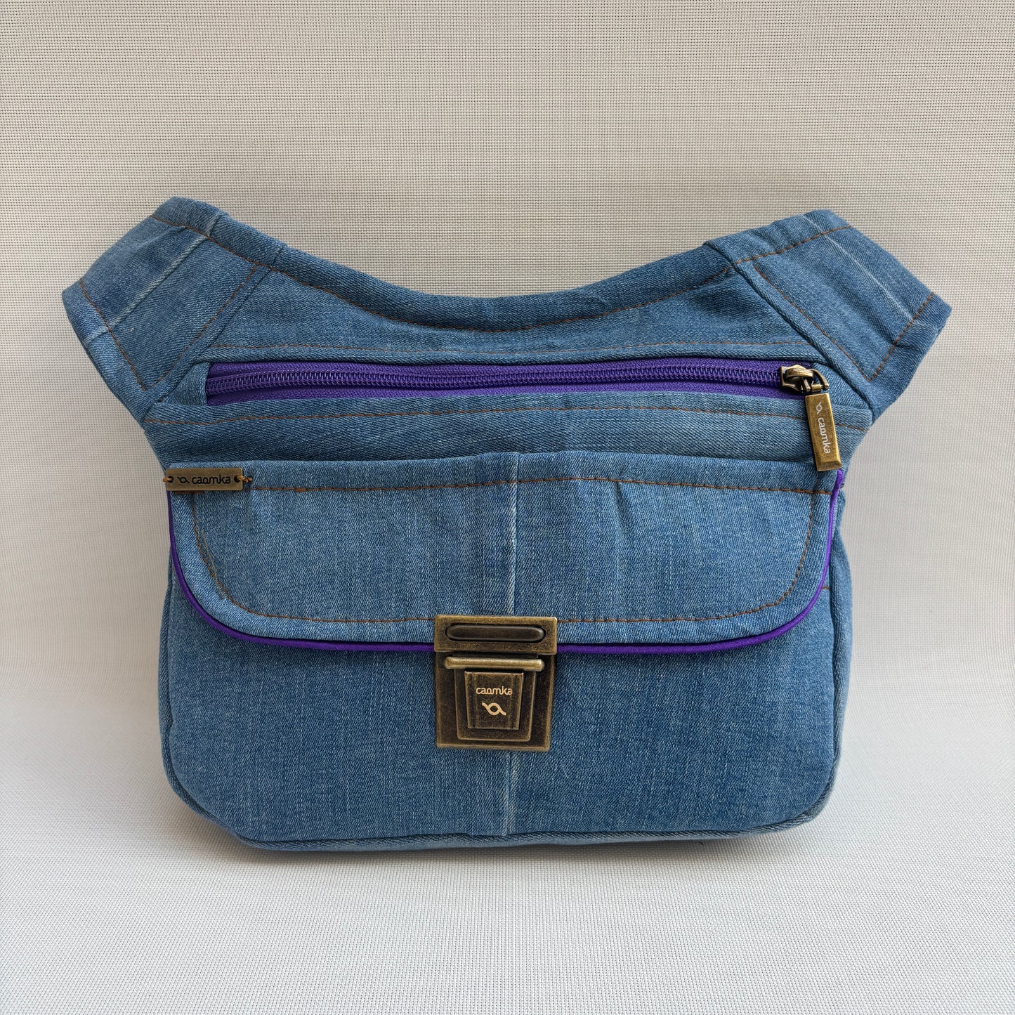Riñonera ♻️ Jeans Recycled ♻️ · Pieza Única Núm. 17956