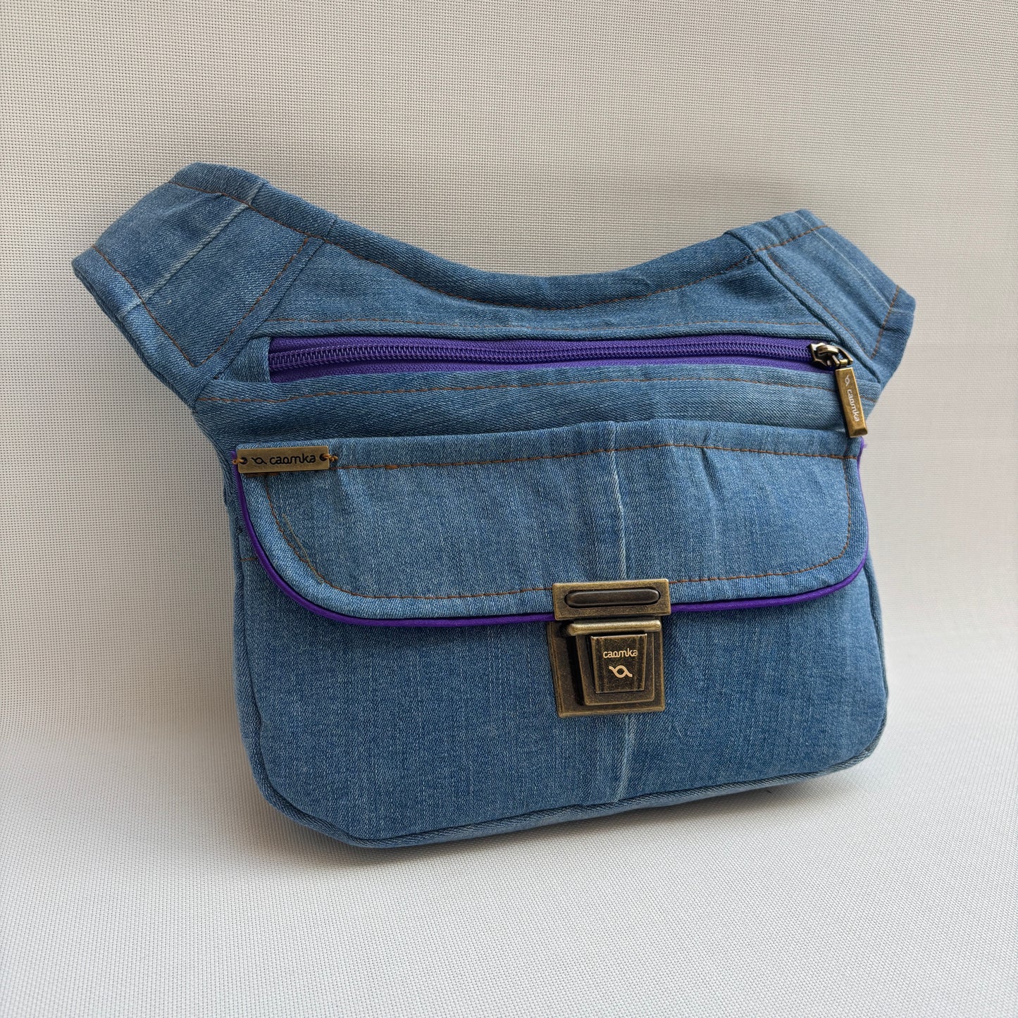 Riñonera ♻️ Jeans Recycled ♻️ · Pieza Única Núm. 17956