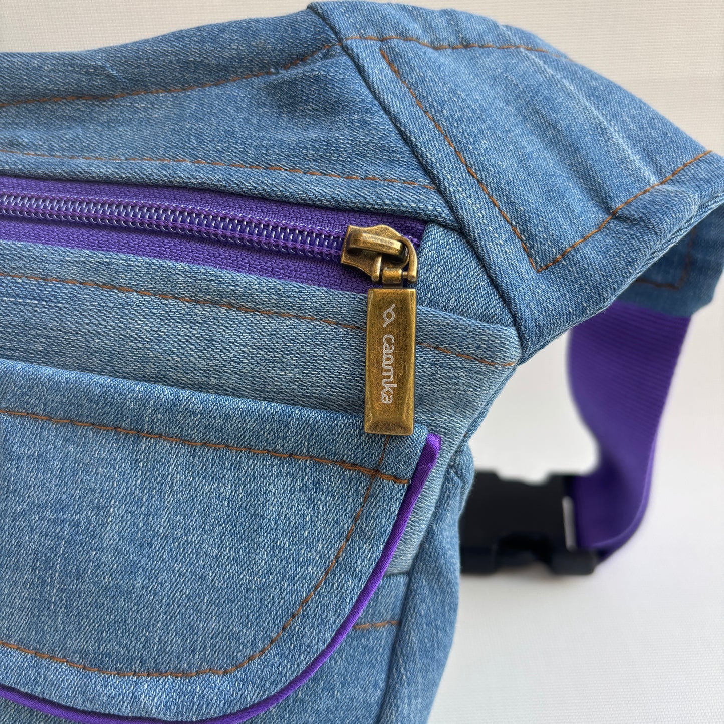Riñonera ♻️ Jeans Recycled ♻️ · Pieza Única Núm. 17956