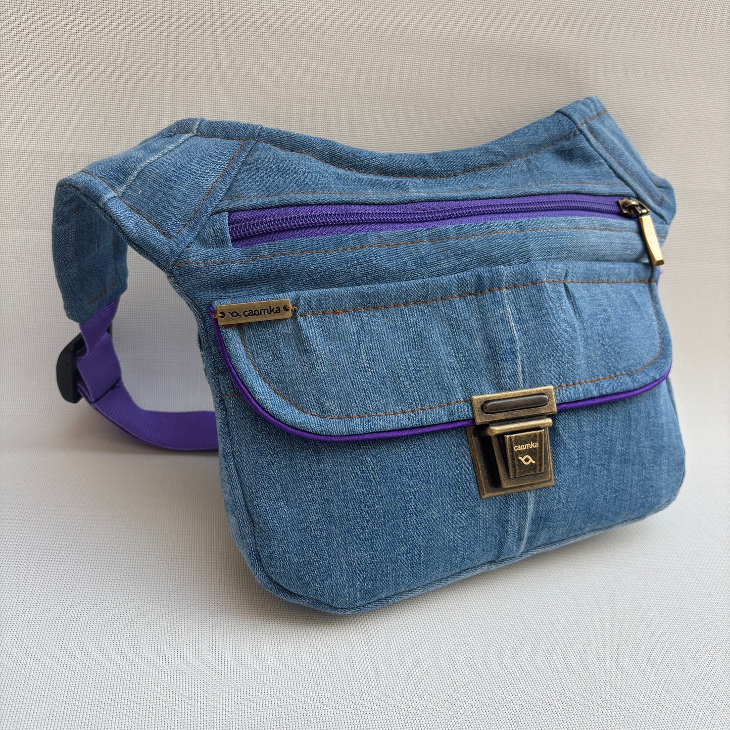 Riñonera ♻️ Jeans Recycled ♻️ · Pieza Única Núm. 17956