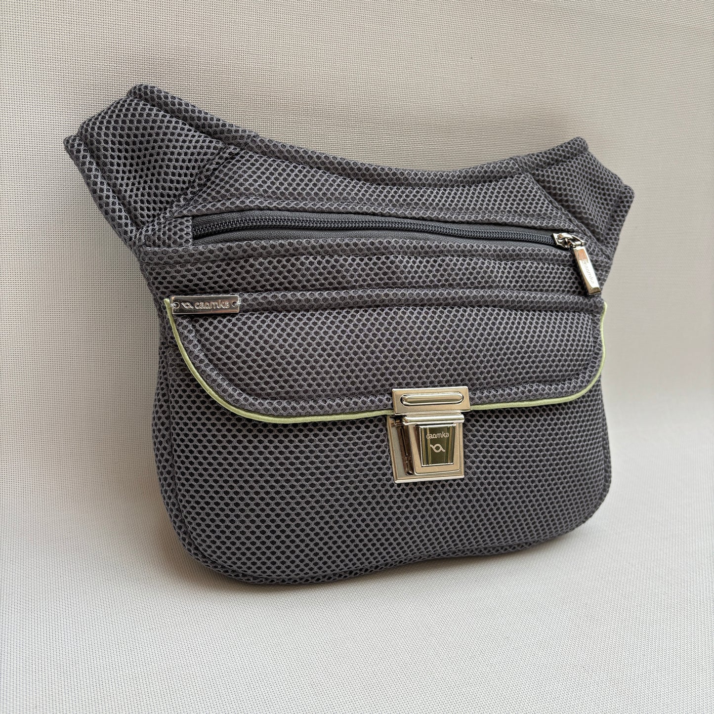 Riñonera "Soft Grey 3D  Top" + Bolsillo trasero · Pieza Única Núm. 18743