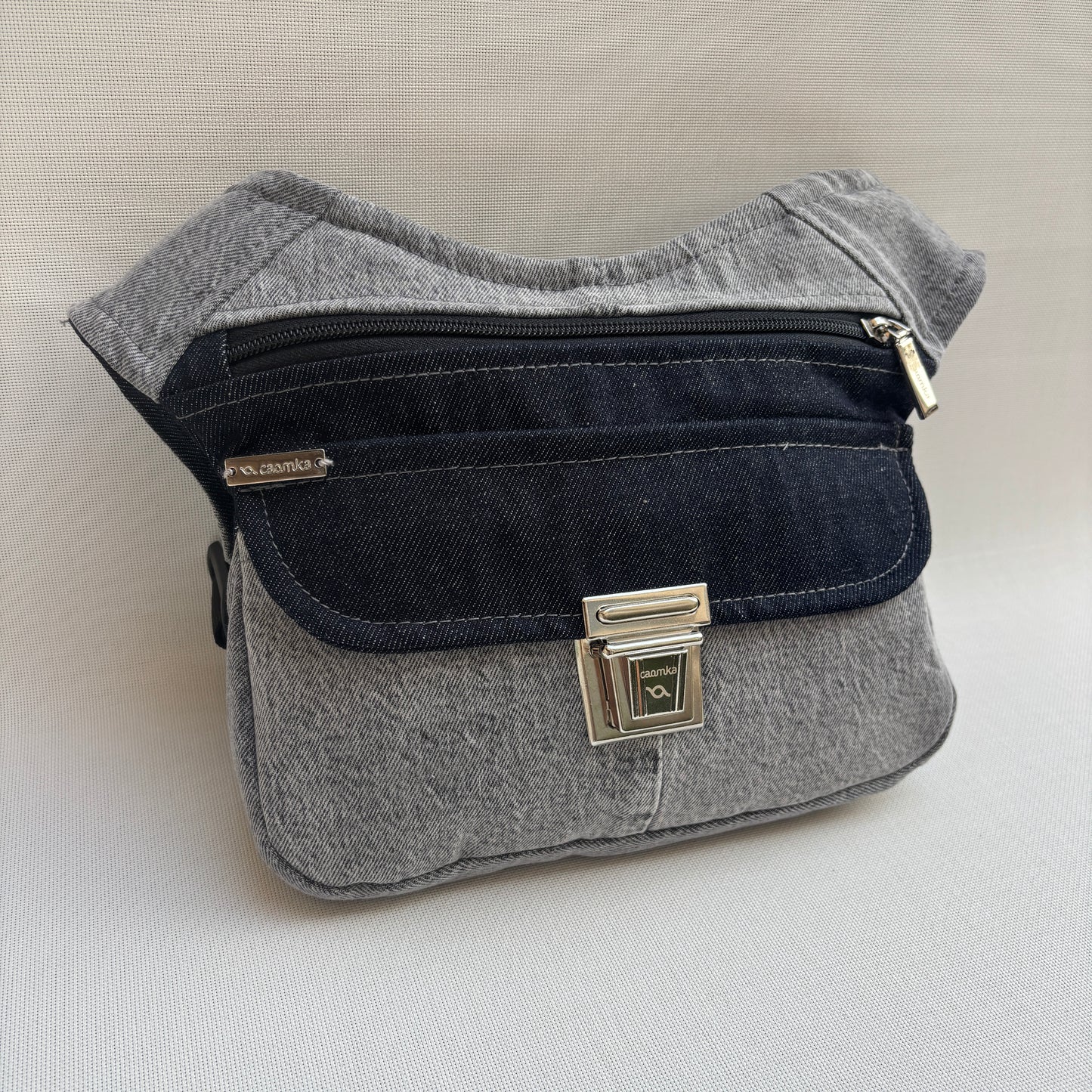 Riñonera "Special ♻️ Jeans Recycled ♻️  + Bolsillo trasero con cremallera · Pieza Única Núm. 17955