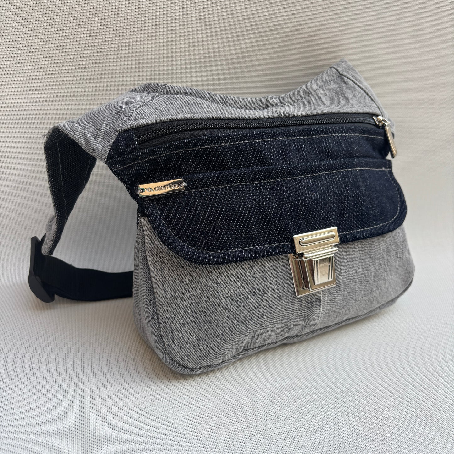 Riñonera "Special ♻️ Jeans Recycled ♻️  + Bolsillo trasero con cremallera · Pieza Única Núm. 17955