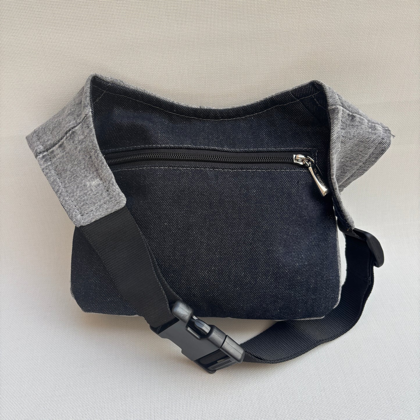 Riñonera "Special ♻️ Jeans Recycled ♻️  + Bolsillo trasero con cremallera · Pieza Única Núm. 17955