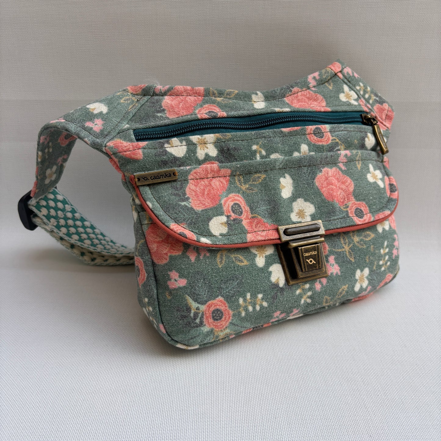 Riñonera "Special Rosas Nepal Top" + Bolsillo trasero · Pieza Única Núm. 17974
