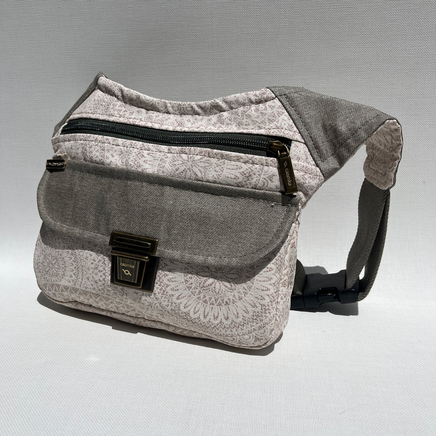 Special Pearl Gray Vegan Leatherette Unique Piece No. 13324