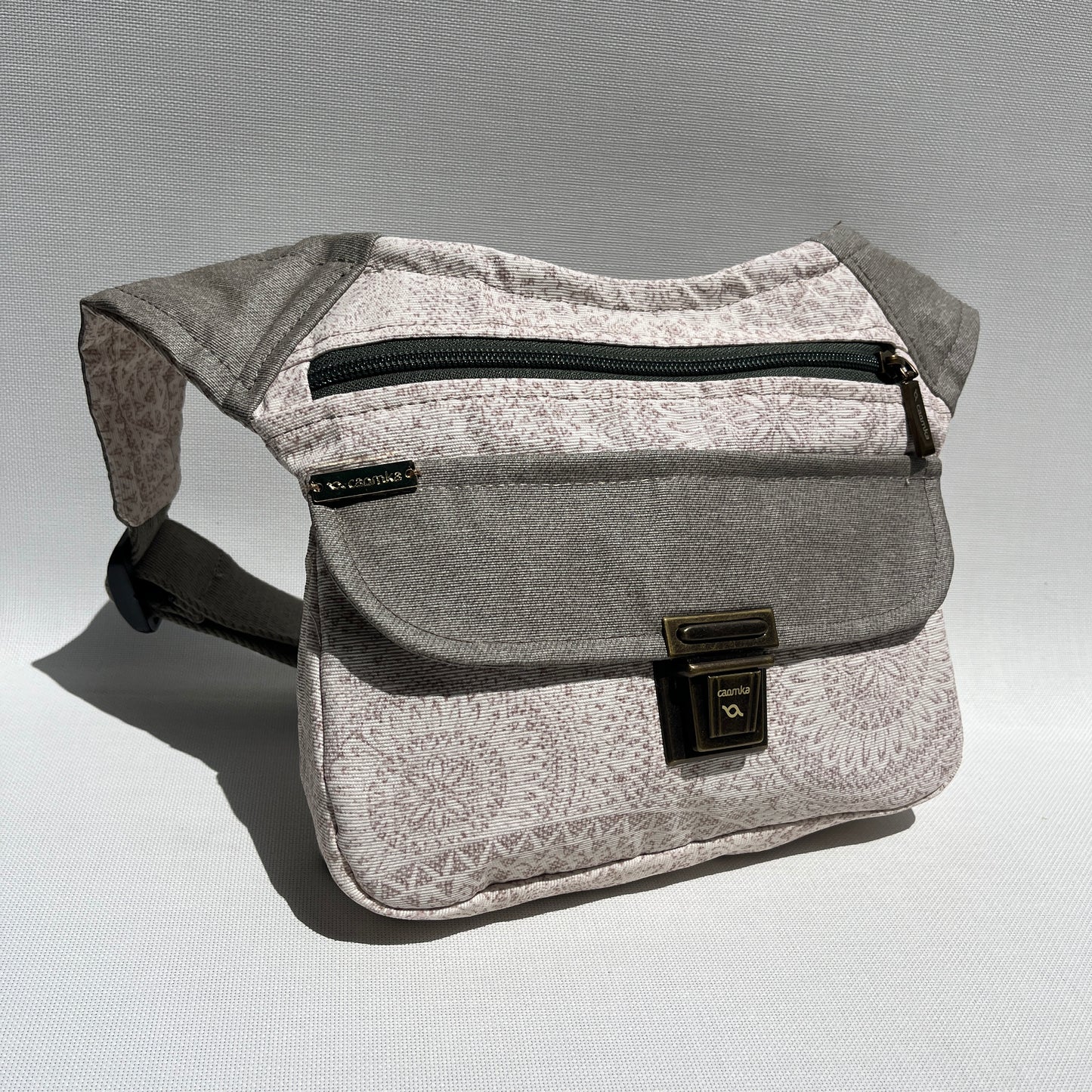 Special Pearl Gray Vegan Leatherette Unique Piece No. 13324