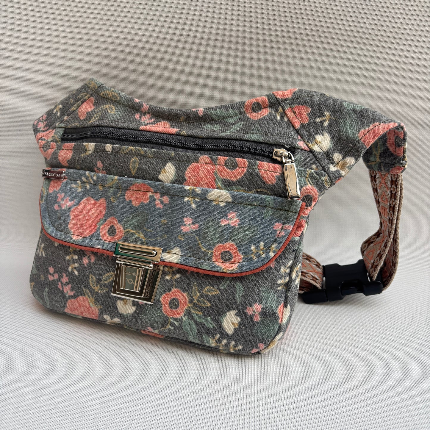 Riñonera "Special Rosas Nepal Top" + Bolsillo trasero · Pieza Única Núm. 17979