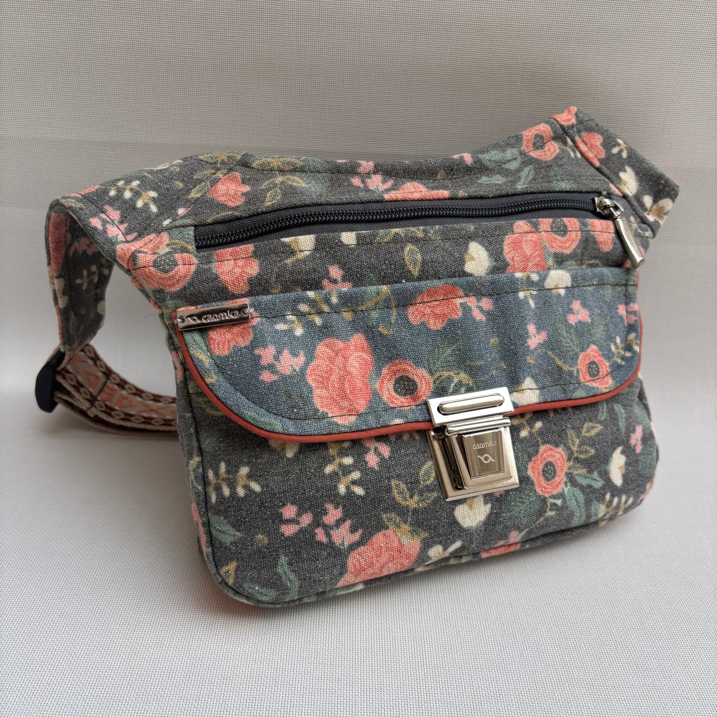 Riñonera "Special Rosas Nepal Top" + Bolsillo trasero · Pieza Única Núm. 17979