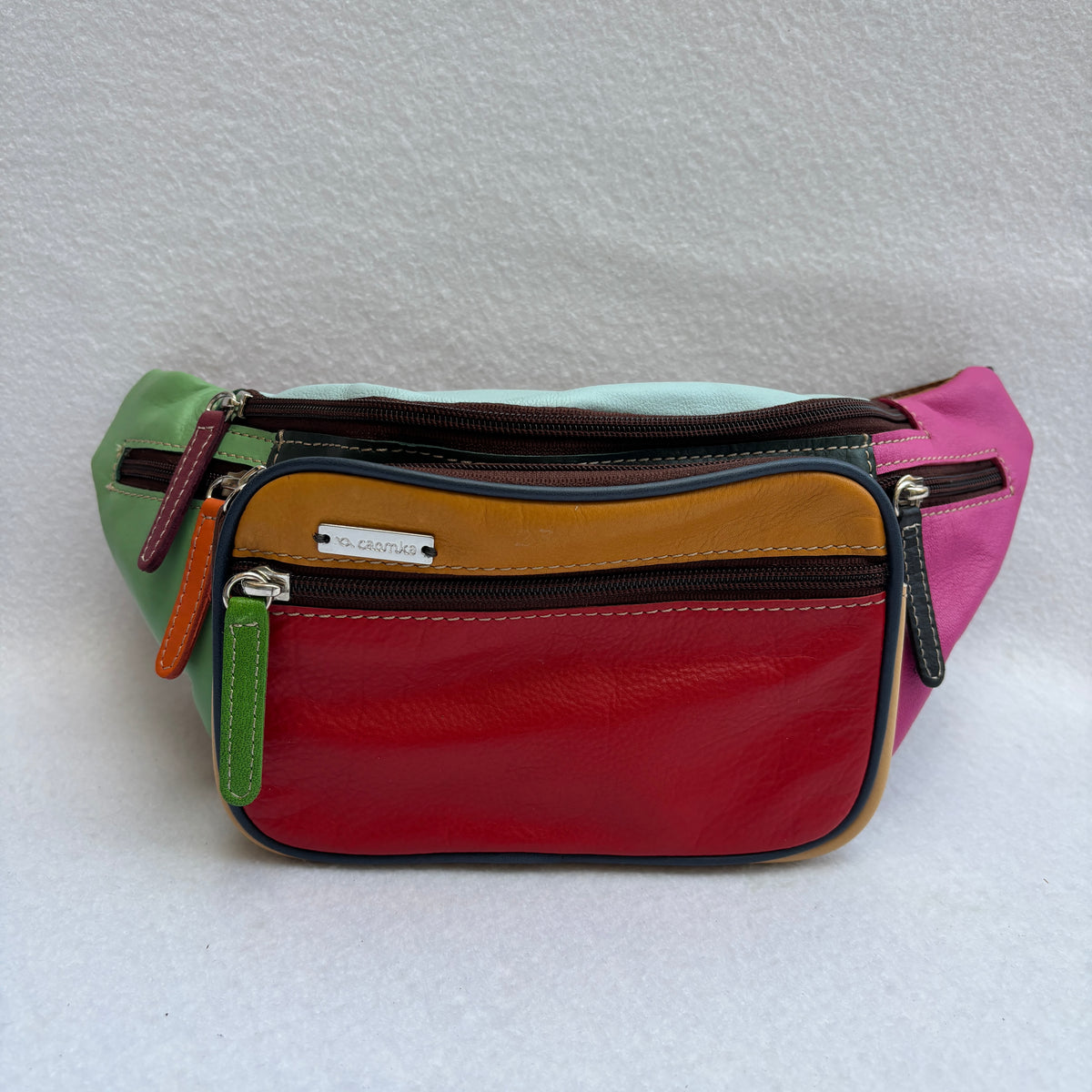 Riñonera RetroChic Analia Happy Colors · Piel · Pieza Única Núm. 19528