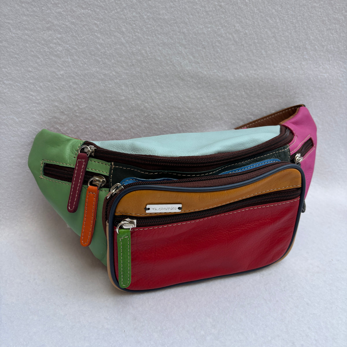 Riñonera RetroChic Analia Happy Colors · Piel · Pieza Única Núm. 19528