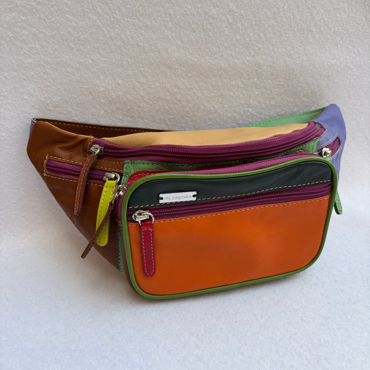 Riñonera RetroChic Analia Happy Colors · Piel · Pieza Única Núm. 19527
