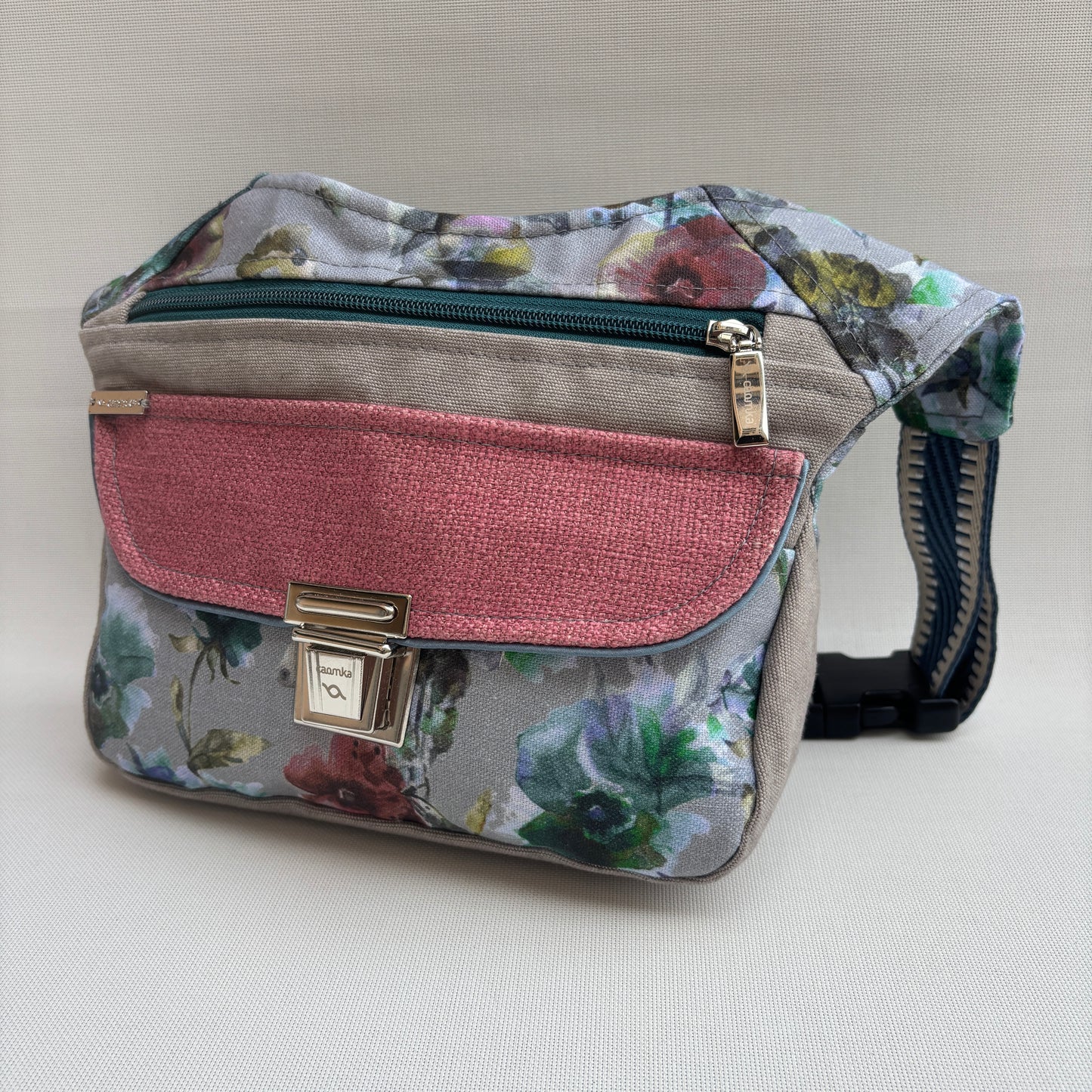 Riñonera "Special Flowers Top" · Pieza Única Núm. 17975