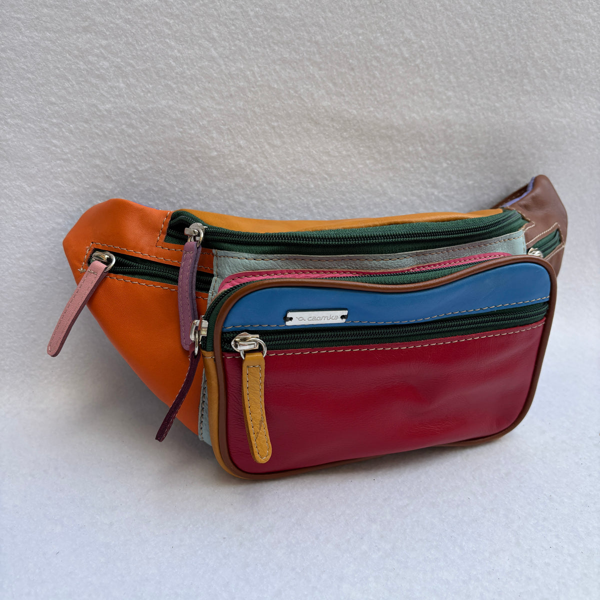Riñonera RetroChic Analia Happy Colors · Piel · Pieza Única Núm. 19526