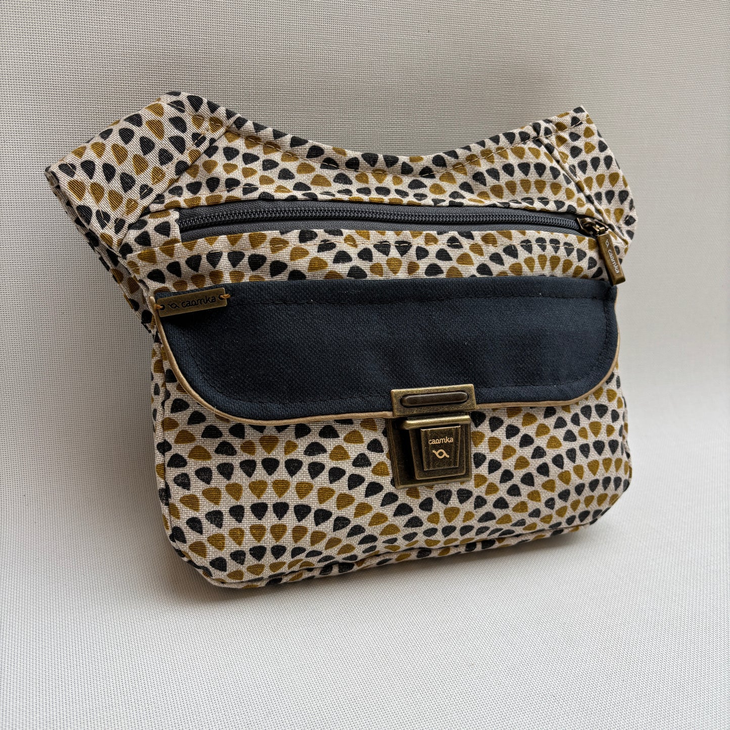 Riñonera "Elegant Mosaic Black" · Pieza única Núm. 18816