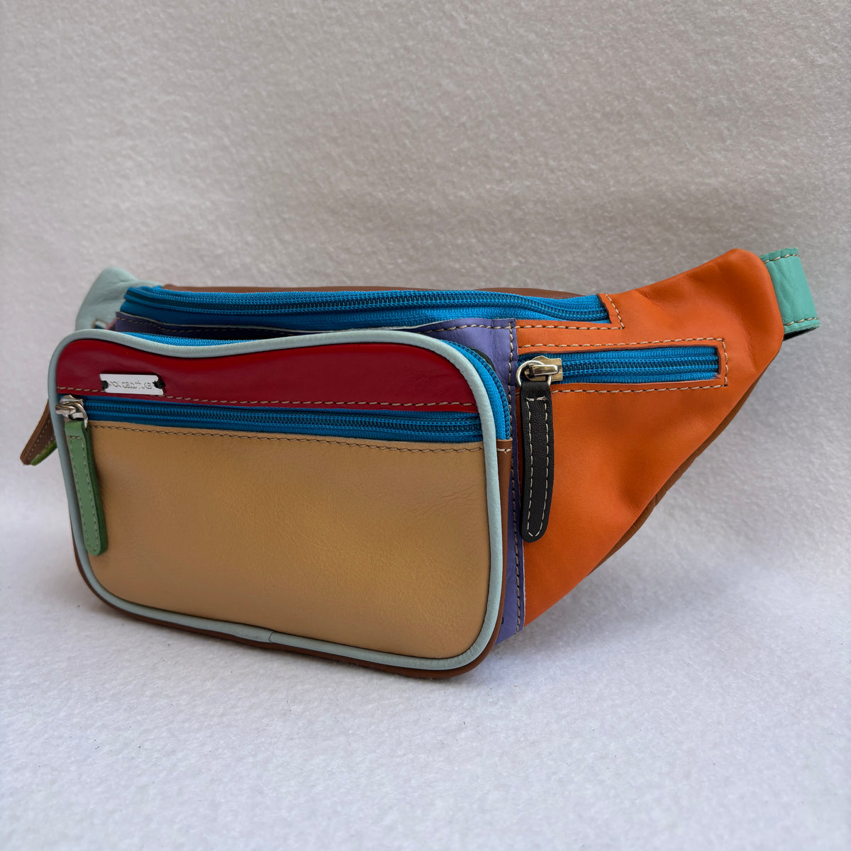 Riñonera RetroChic Analia Happy Colors · Piel · Pieza Única Núm. 19523