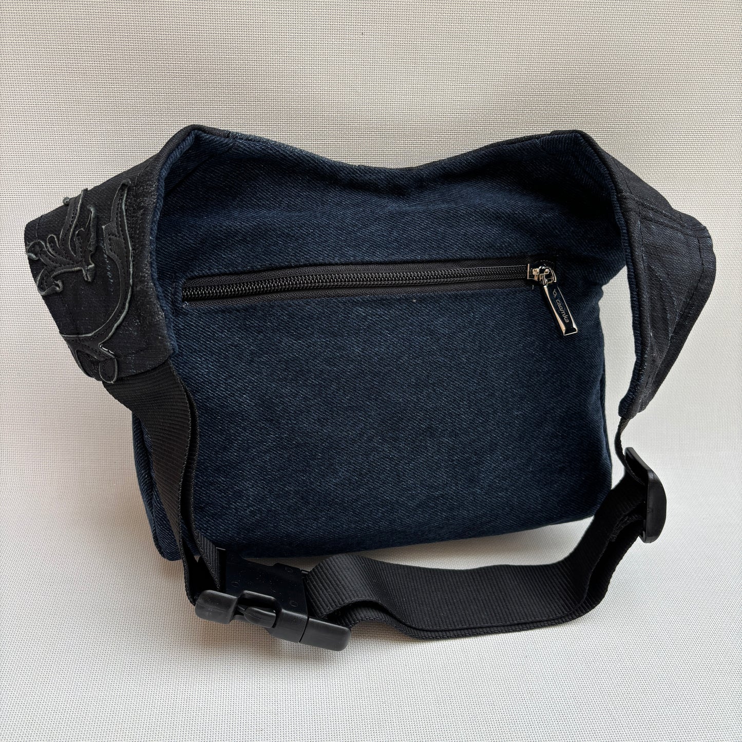 Riñonera "Special ♻️ Jeans Recycled ♻️ " + Bolsillo trasero con cremallera · Pieza Única Núm. 18893