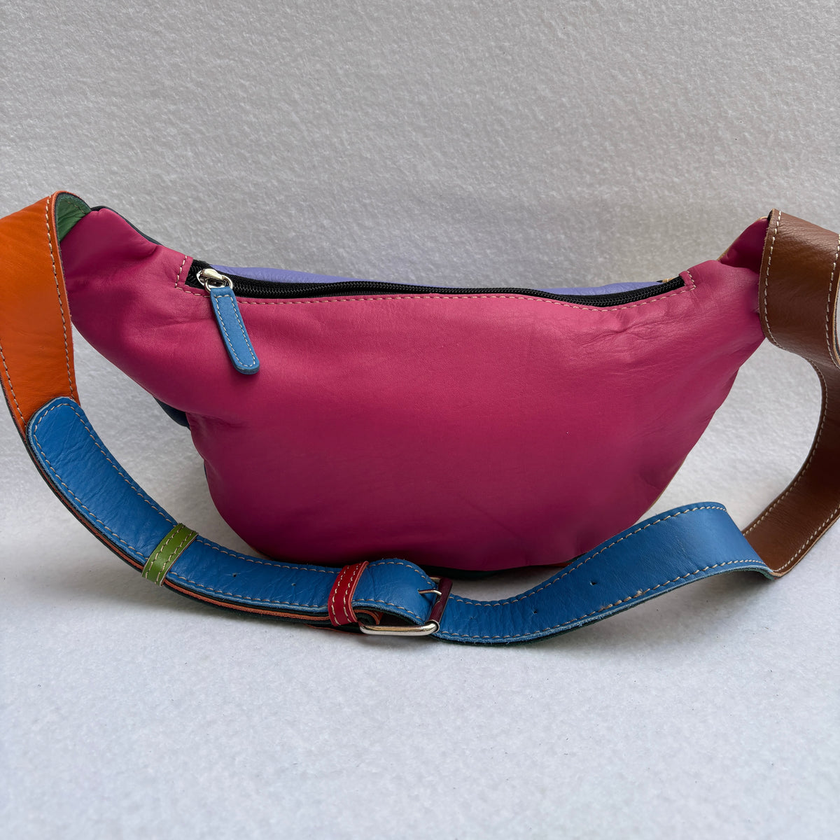 Riñonera RetroChic Analia Happy Colors · Piel · Pieza Única Núm. 19520