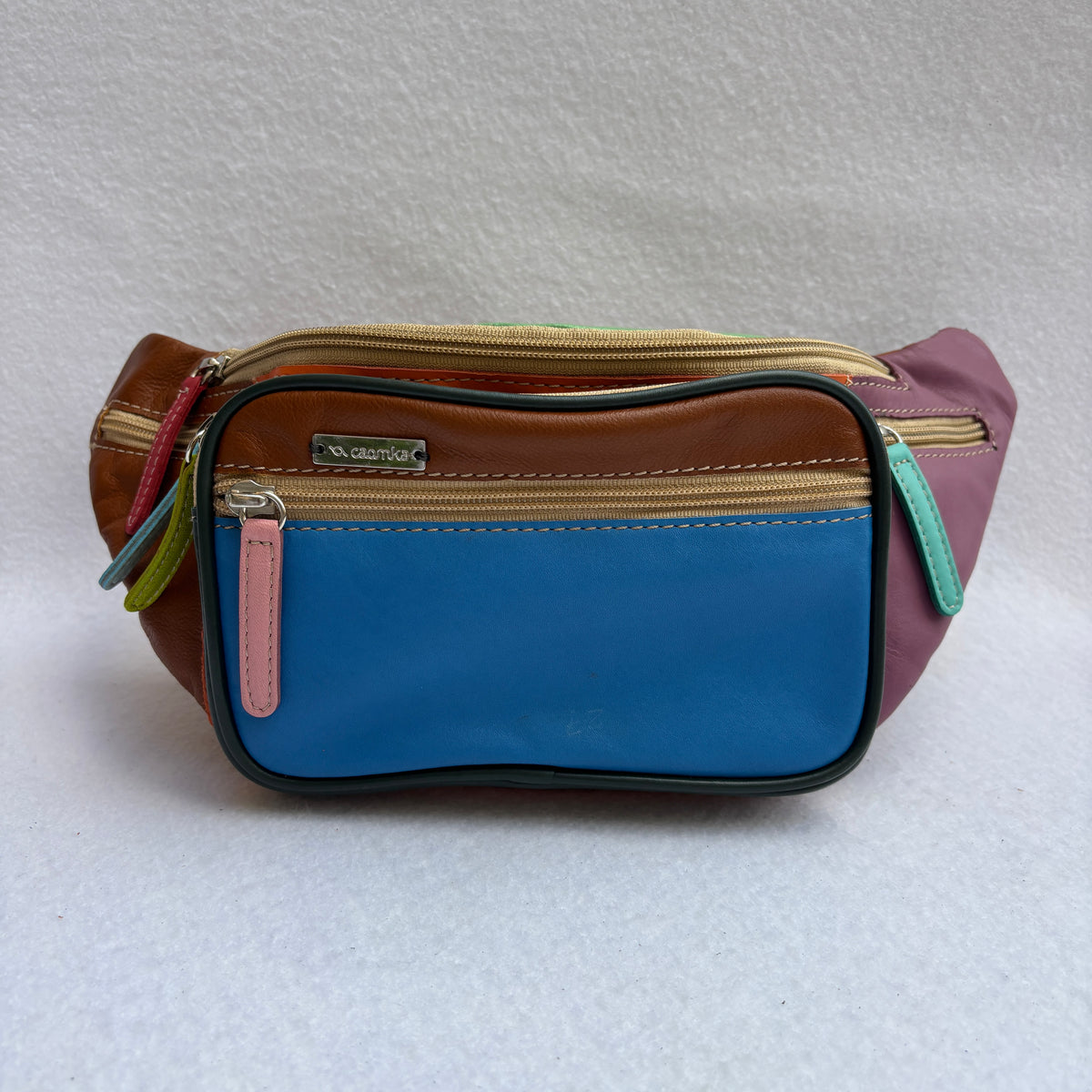 Riñonera RetroChic Analia Happy Colors · Piel · Pieza Única Núm. 19519