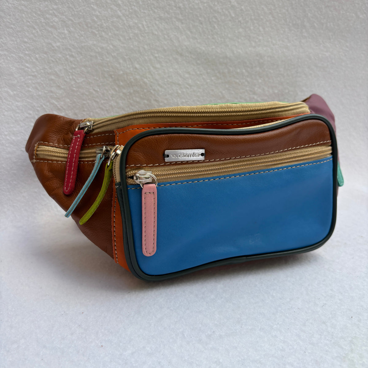 Riñonera RetroChic Analia Happy Colors · Piel · Pieza Única Núm. 19519