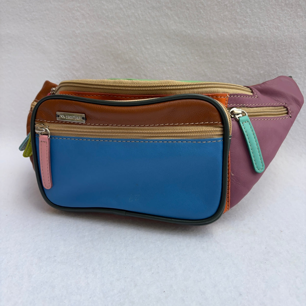 Riñonera RetroChic Analia Happy Colors · Piel · Pieza Única Núm. 19519