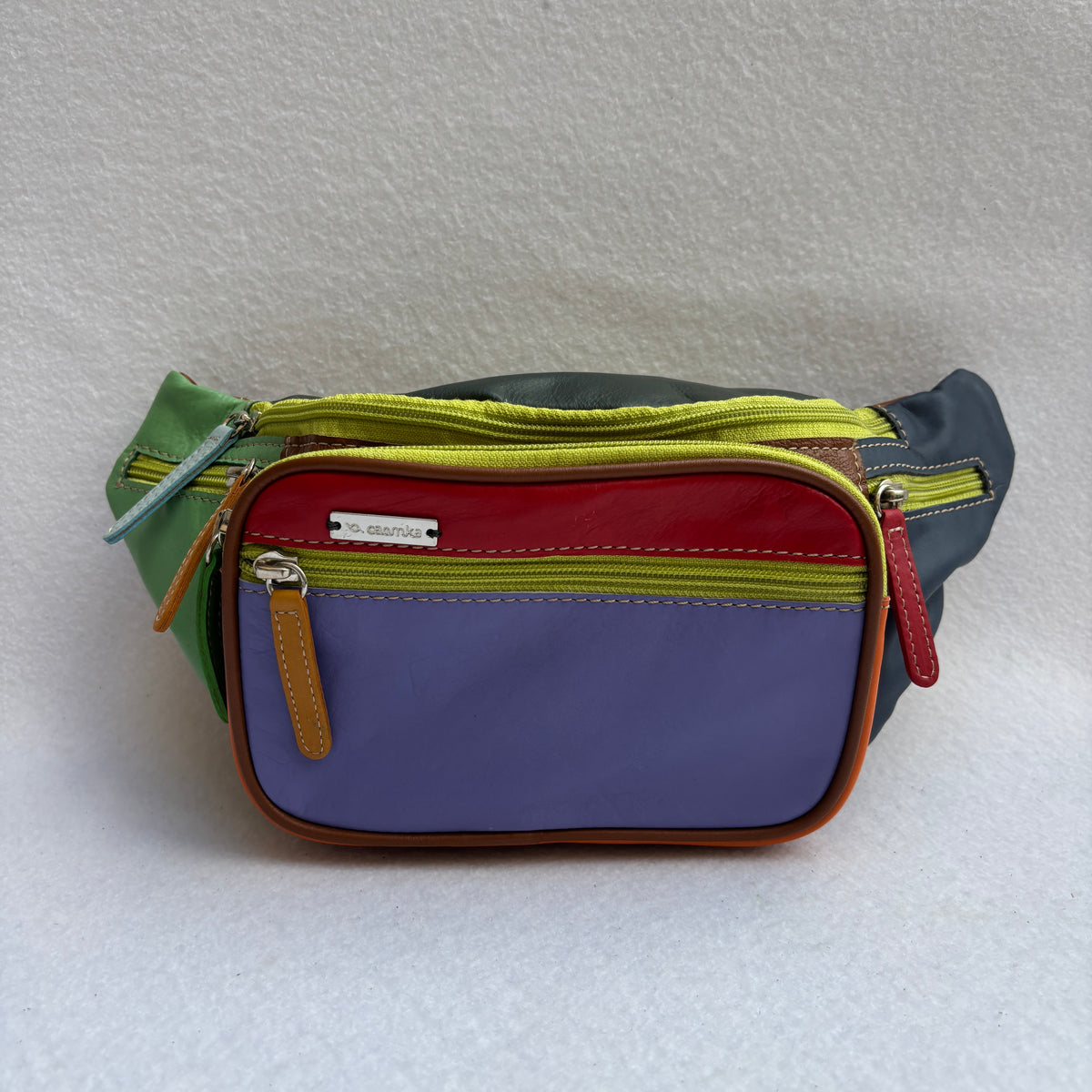 Riñonera RetroChic Analia Happy Colors · Piel · Pieza Única Núm. 19518