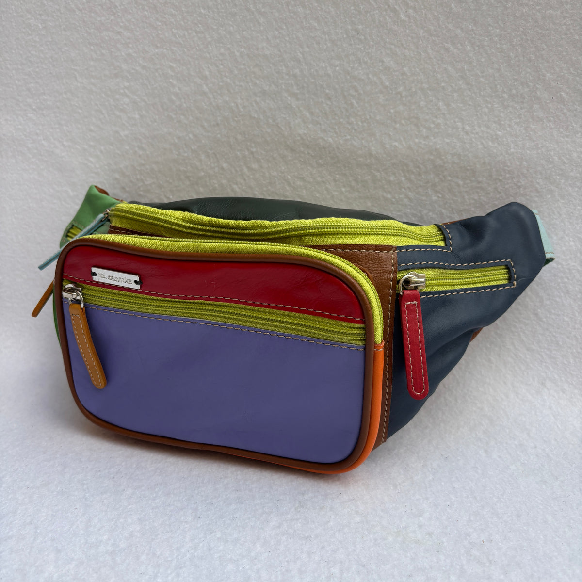 Riñonera RetroChic Analia Happy Colors · Piel · Pieza Única Núm. 19518