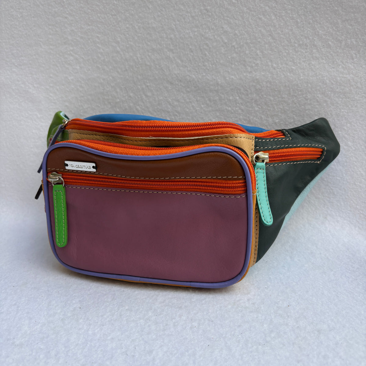 Riñonera RetroChic Analia Happy Colors · Piel · Pieza Única Núm. 19517