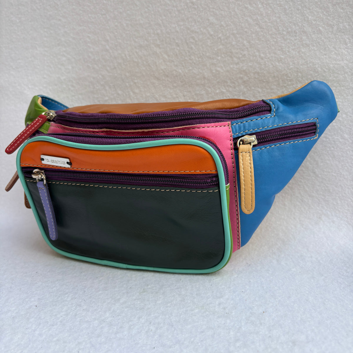 Riñonera RetroChic Analia Happy Colors · Piel · Pieza Única Núm. 19516