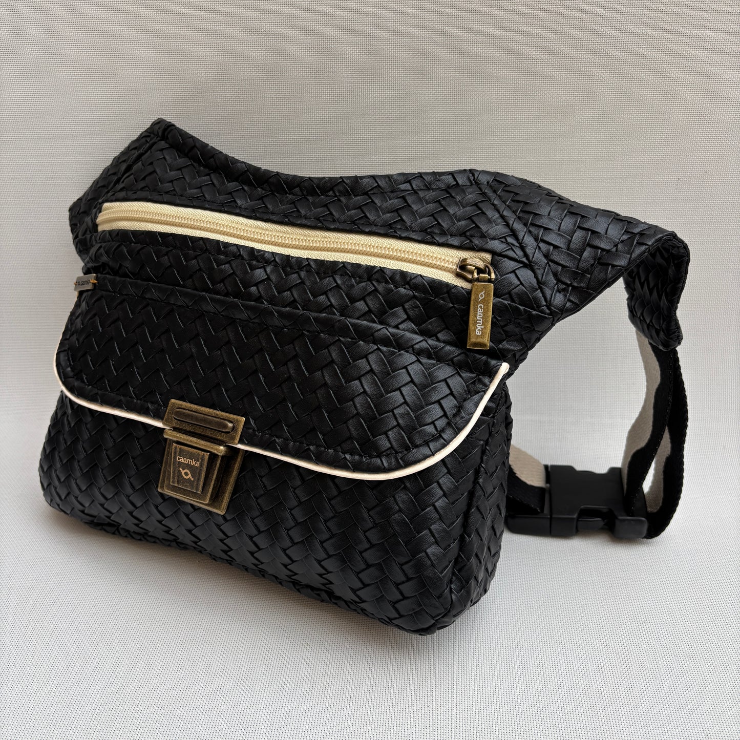 Riñonera "Special Black Top" + Bolsillo trasero · Polipiel · Pieza Única Núm. 18753